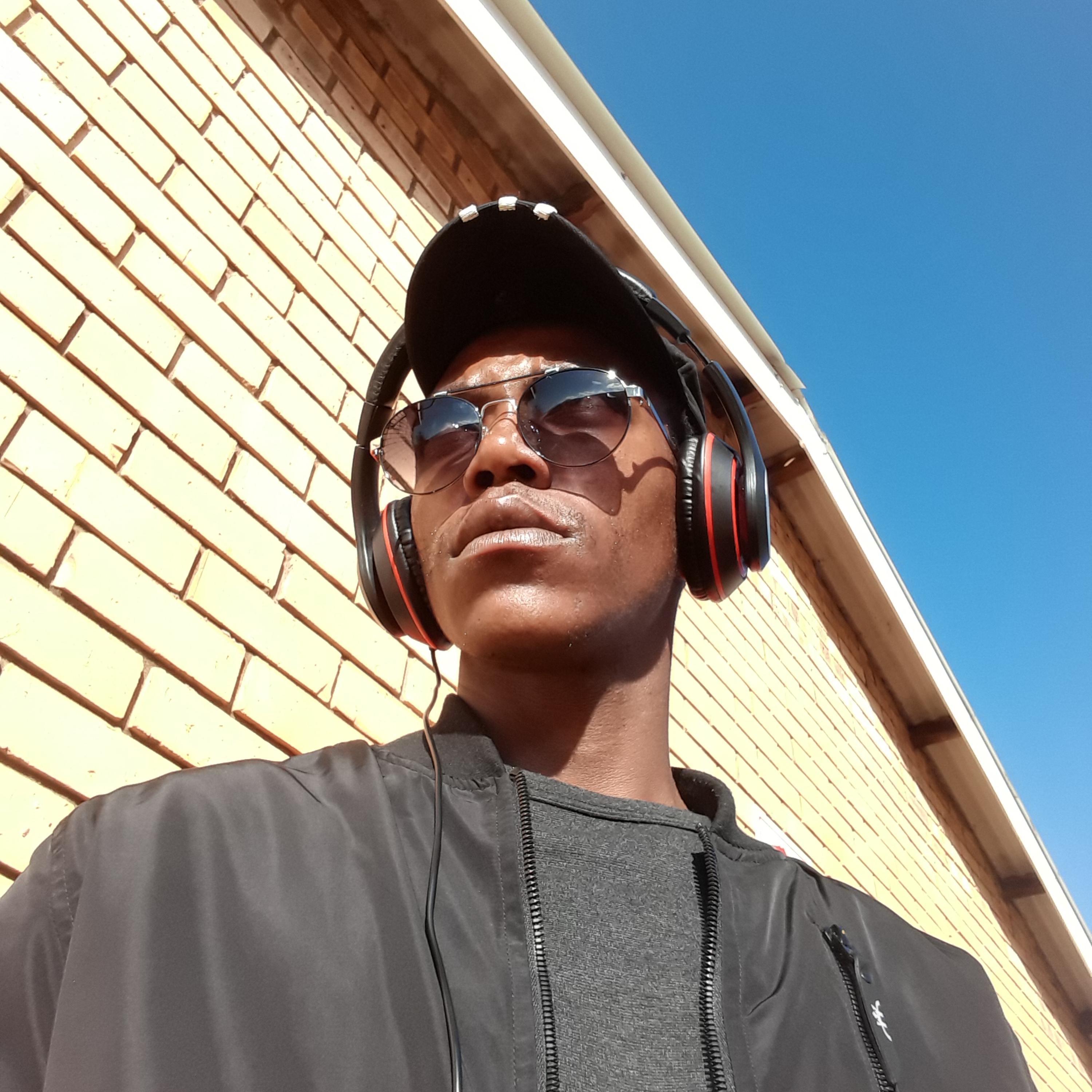 Ntate O Motle - Emzar phuthadichaba Phuthi / Zwali | Ntate O Motle cover 封面